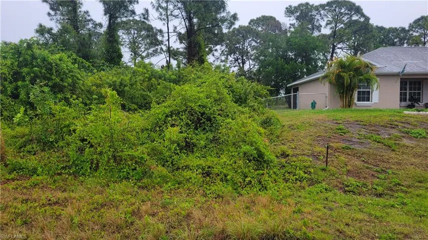 2506 38th ST SW, LEHIGH ACRES FL 33976