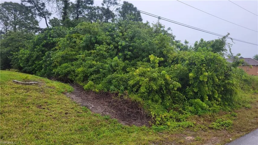 2506 38th ST SW, LEHIGH ACRES FL 33976