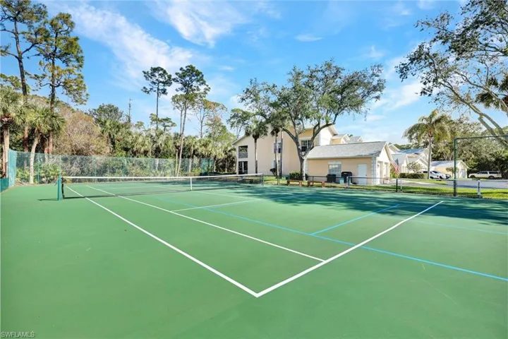 774 Wiggins Lake Dr 101, Naples, Florida 34110