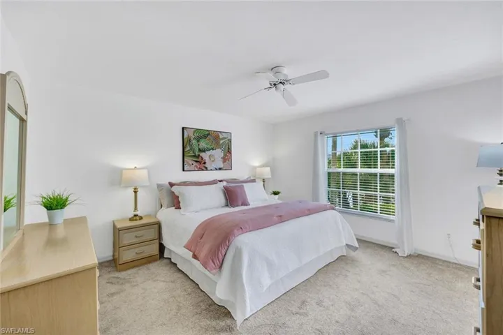 774  Wiggins Lake  DR, Naples, FL 34110