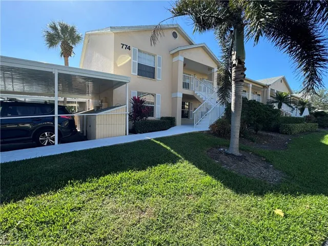 774 Wiggins Lake Dr 101, Naples, Florida 34110