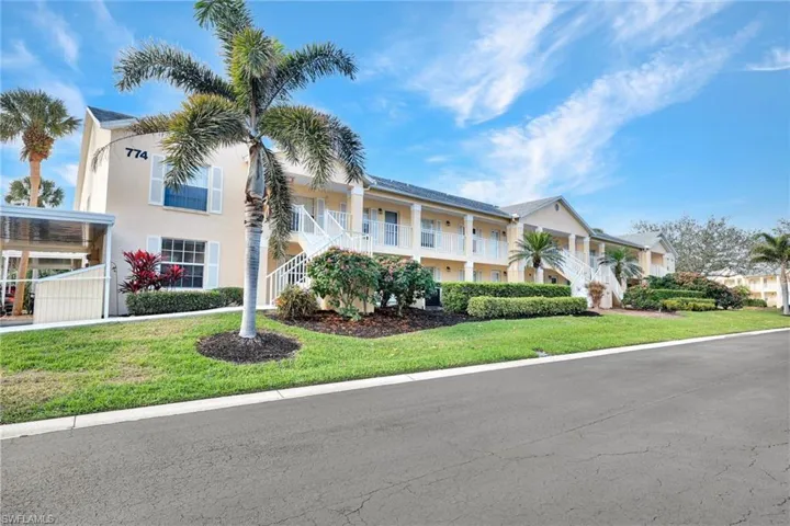 774 Wiggins Lake Dr 101, Naples, Florida 34110