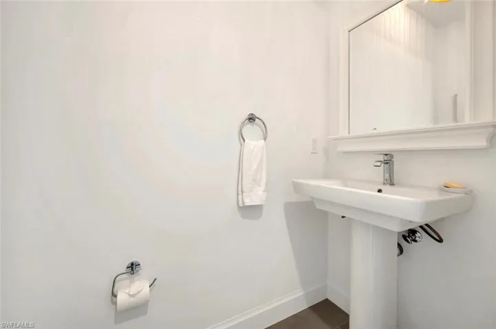 1125 Central Ave 477, Naples, Florida 34102