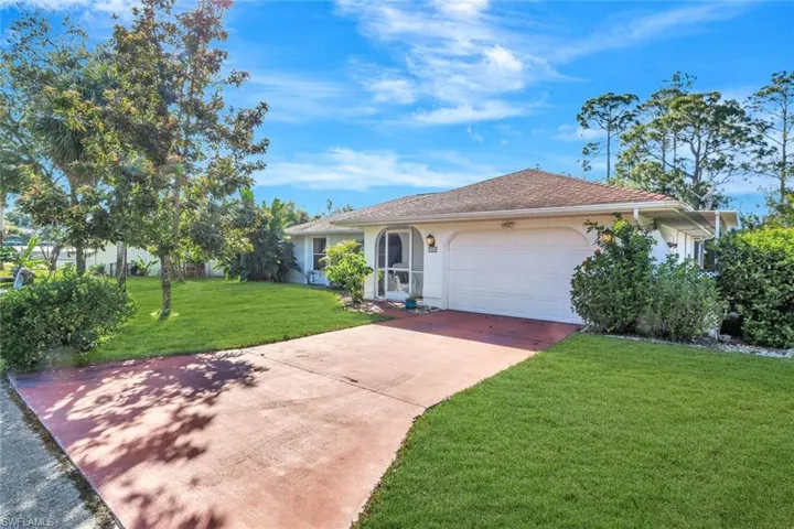 1942  Golfside Village  LN, Lehigh Acres, FL 33936