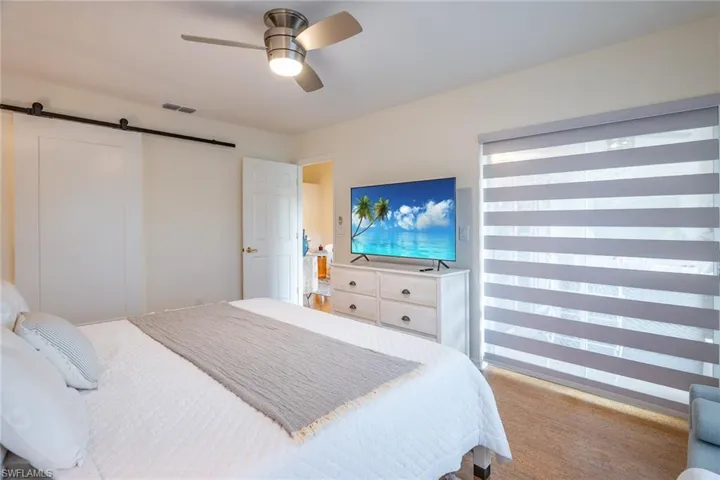 815  Gulf Pavilion  DR, Naples, FL 34108