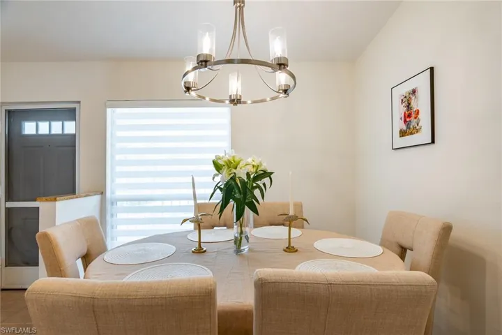 815  Gulf Pavilion  DR, Naples, FL 34108