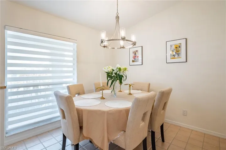 815  Gulf Pavilion  DR, Naples, FL 34108