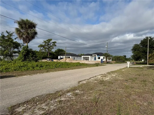 3312 2nd St W, Lehigh Acres, Florida 33971