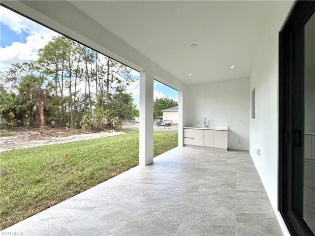 4283 10th St Ne, Naples, Florida 34120