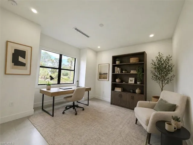 4283 10th St Ne, Naples, Florida 34120