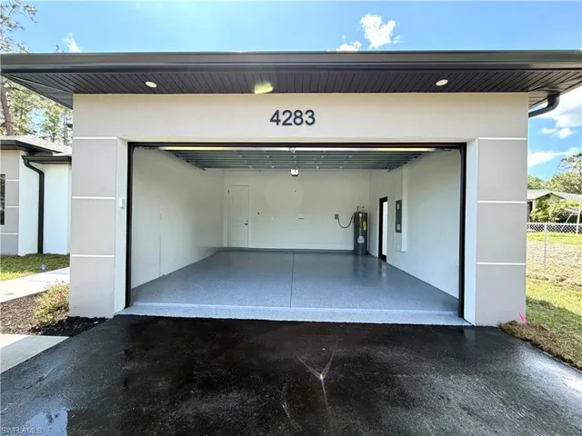 4283 10th St Ne, Naples, Florida 34120