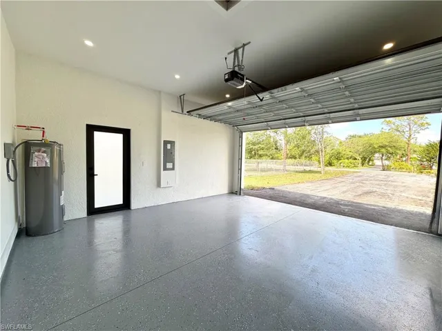 4283 10th St Ne, Naples, Florida 34120