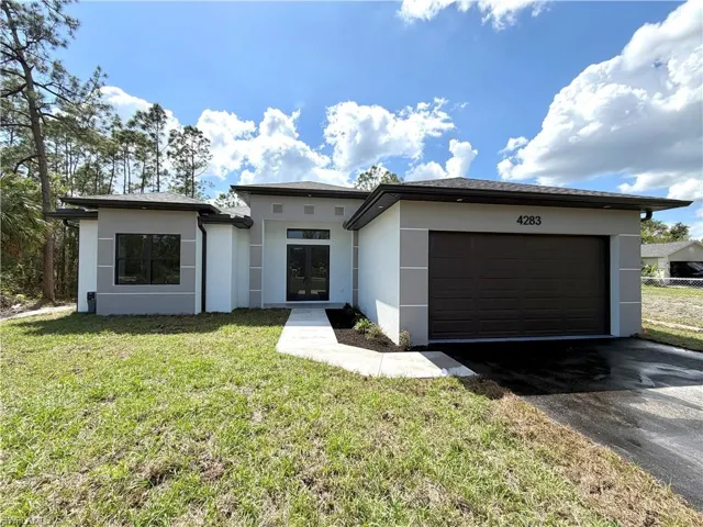 4283 10th St Ne, Naples, Florida 34120
