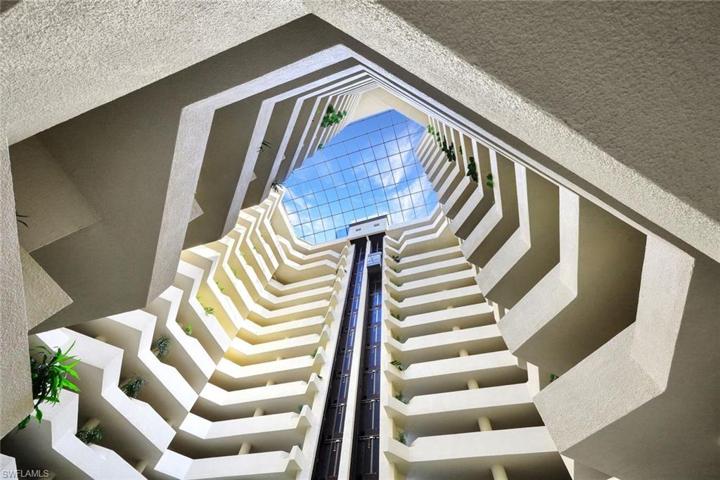 6001 Pelican Bay BLVD # 401, NAPLES FL 34108