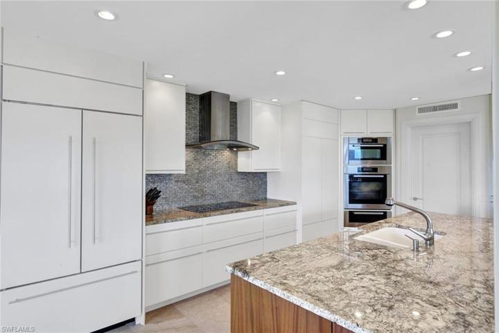 6001 Pelican Bay BLVD # 401, NAPLES FL 34108
