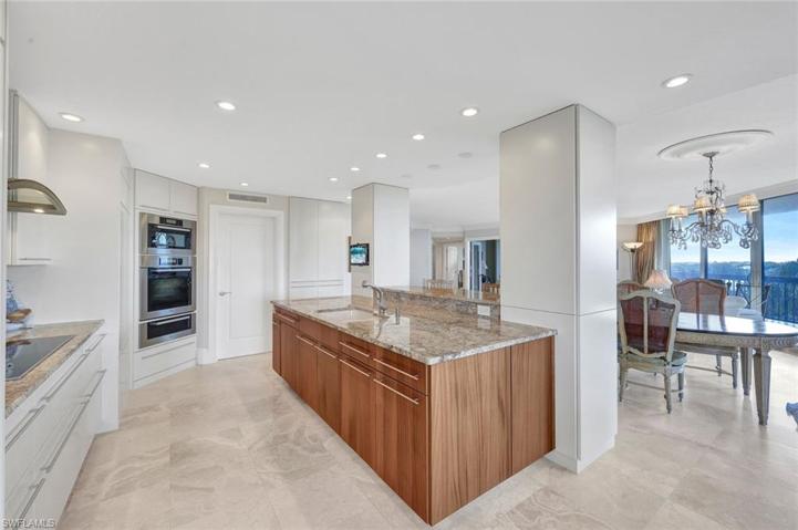 6001 Pelican Bay BLVD # 401, NAPLES FL 34108