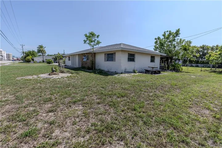 4646 Palm Tree Blvd, Cape Coral, Florida 33904