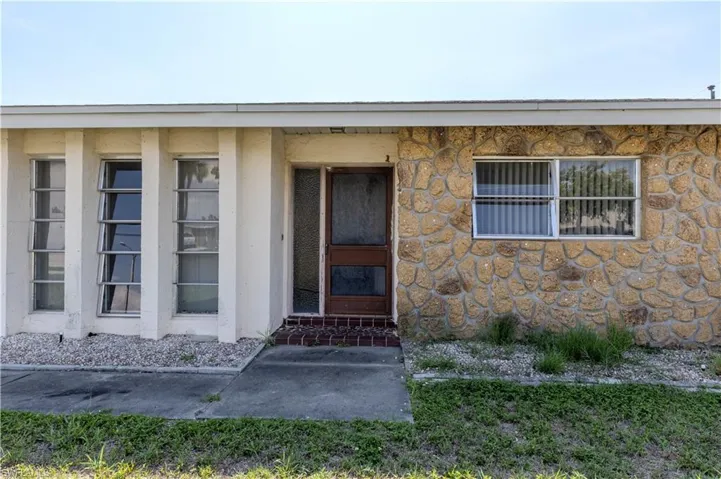 4646 Palm Tree Blvd, Cape Coral, Florida 33904