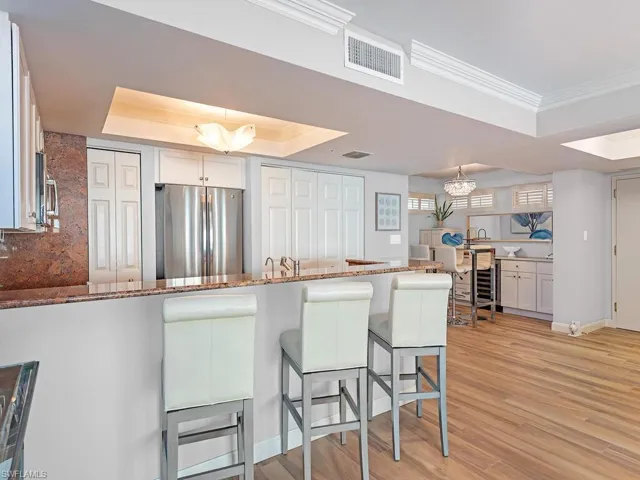 Extra counter seating