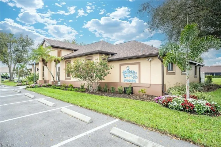 15472 Admiralty Cir 1, North Fort Myers, Florida 33917