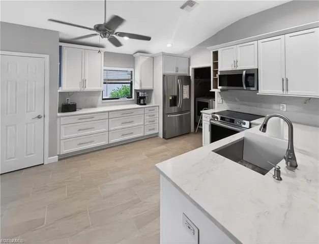 15472 Admiralty Cir 1, North Fort Myers, Florida 33917
