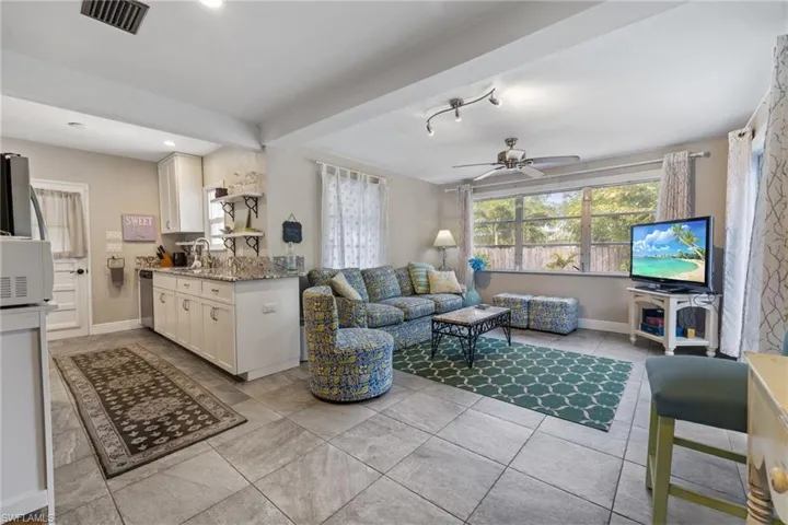 1451  Maravilla  AVE, Fort Myers, FL 33901