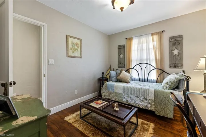 1451  Maravilla  AVE, Fort Myers, FL 33901