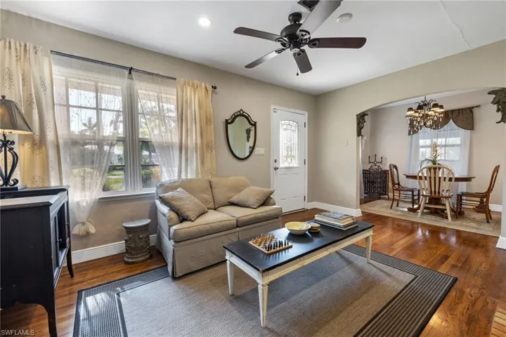 1451  Maravilla  AVE, Fort Myers, FL 33901
