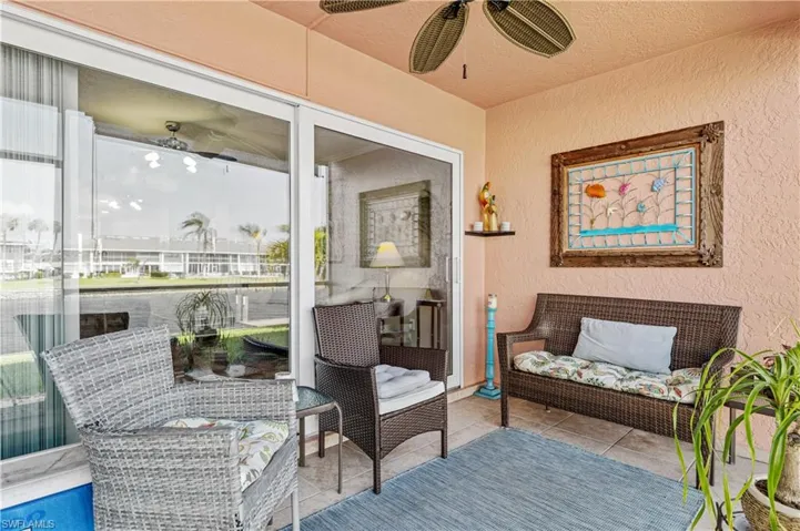 Screened in lanai with a ceiling fan