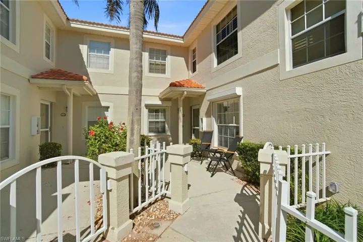 2476  Orchid Bay  DR, Naples, FL 34109