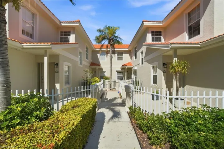 2476  Orchid Bay  DR, Naples, FL 34109