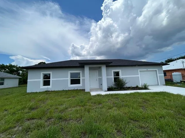 1701 Ne 44th Ter, Cape Coral, Florida 33909