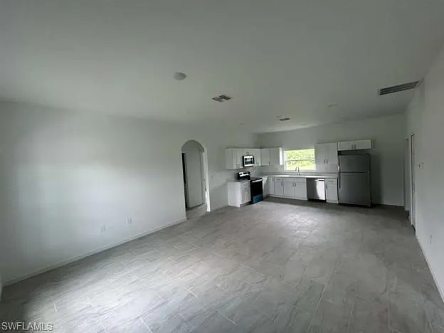 1701 Ne 44th Ter, Cape Coral, Florida 33909
