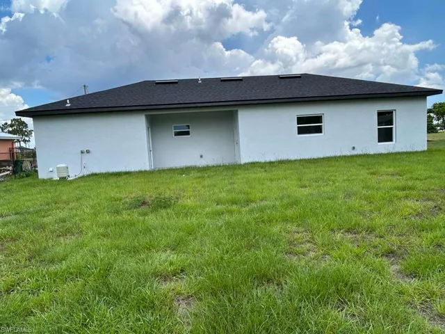 1701 Ne 44th Ter, Cape Coral, Florida 33909