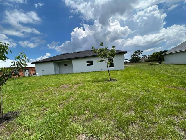 1701 Ne 44th Ter, Cape Coral, Florida 33909
