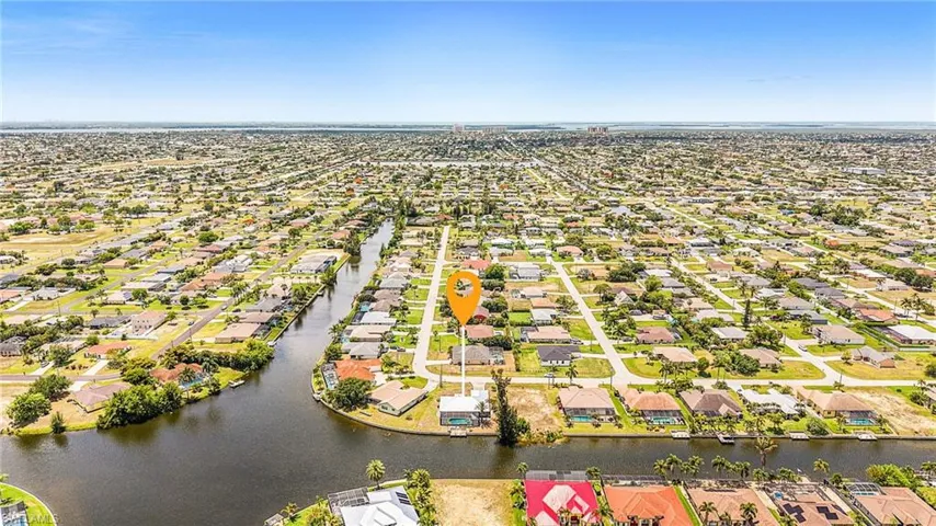 1137 Sw 37th St, Cape Coral, Florida 33914