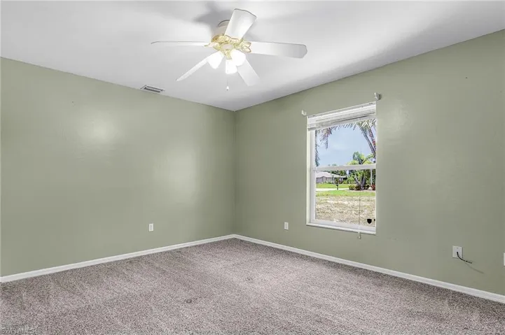 1137 Sw 37th St, Cape Coral, Florida 33914