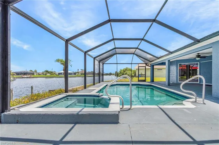1137 Sw 37th St, Cape Coral, Florida 33914