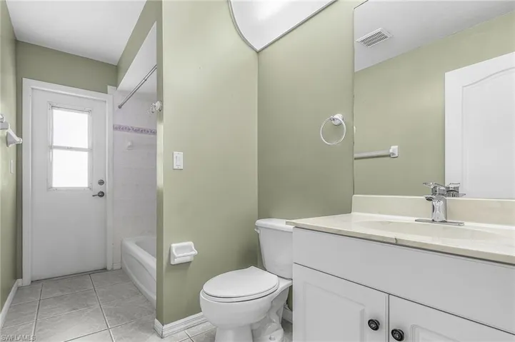 1137 Sw 37th St, Cape Coral, Florida 33914