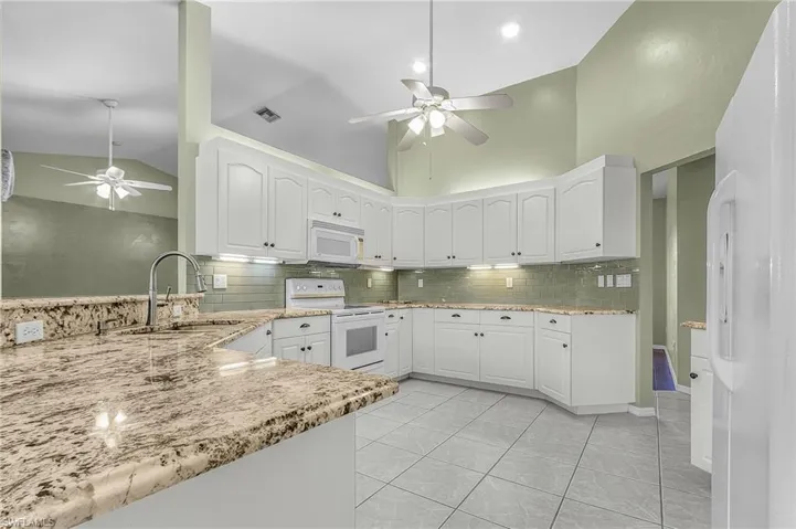 1137 Sw 37th St, Cape Coral, Florida 33914