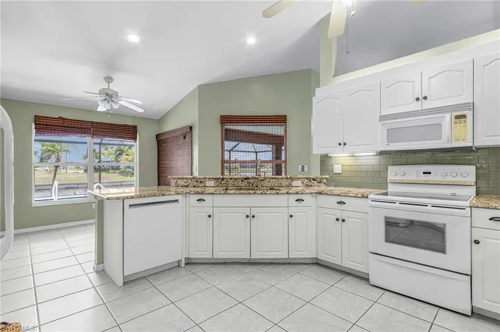 1137 Sw 37th St, Cape Coral, Florida 33914