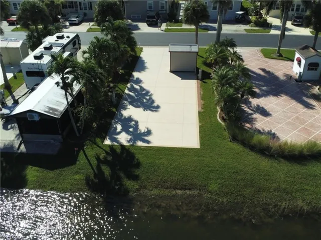 1318 Silver Lakes Blvd, Naples, Florida 34114