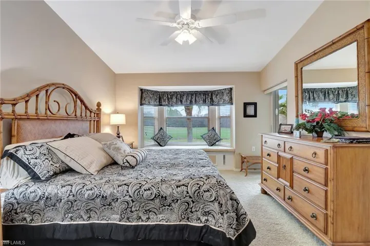 3840  Sawgrass  WAY, Naples, FL 34112