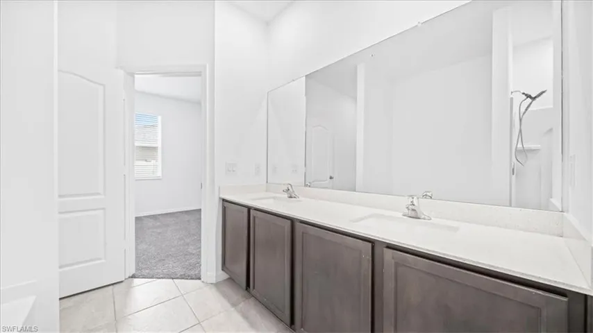 2928 Nw 27th St, Cape Coral, Florida 33993