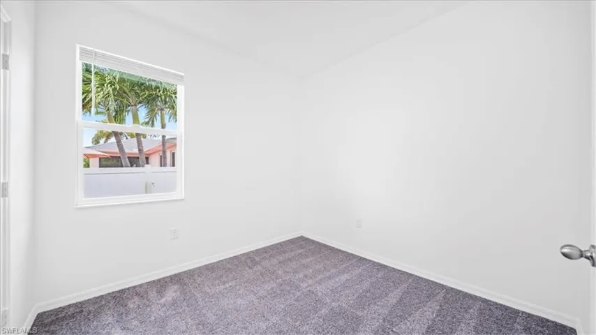 2928 Nw 27th St, Cape Coral, Florida 33993