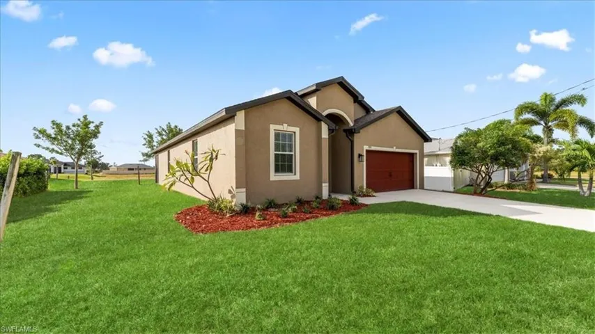 2928 Nw 27th St, Cape Coral, Florida 33993