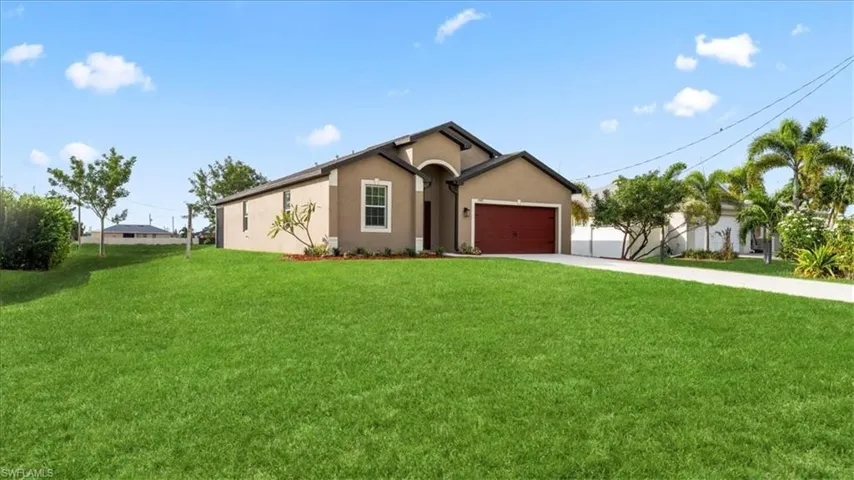 2928 Nw 27th St, Cape Coral, Florida 33993