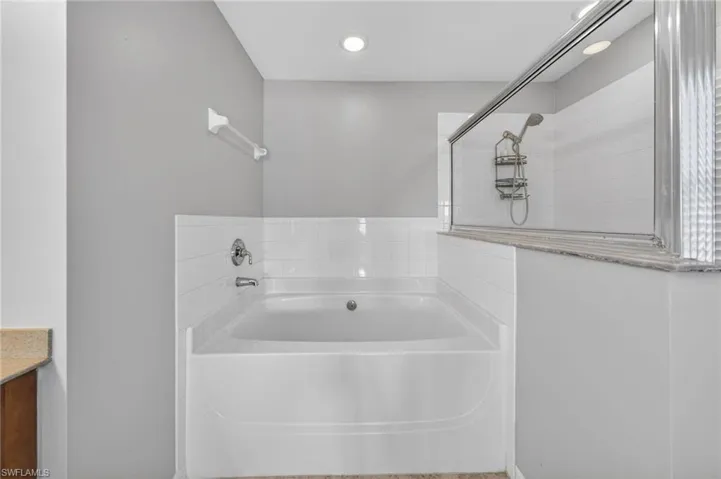 1807 37th Ave, Cape Coral, Florida 33993