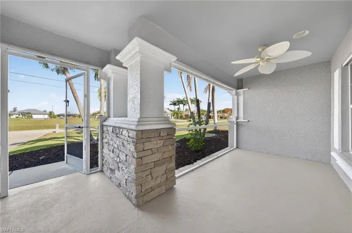 1807 37th Ave, Cape Coral, Florida 33993