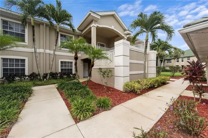 2261 Somerset Ridge Dr 103, Lehigh Acres, Florida 33973